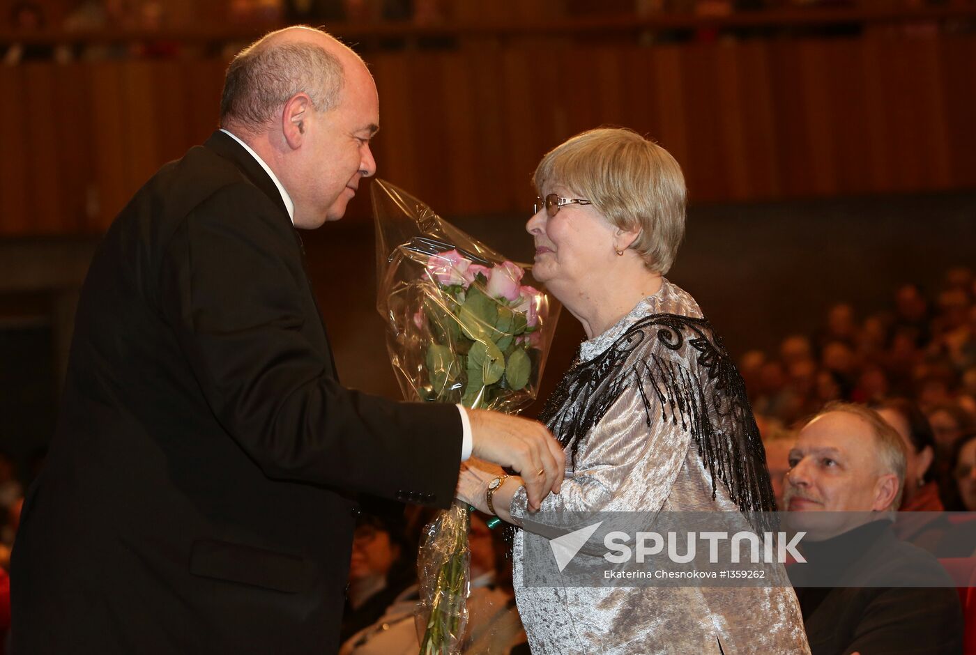 Gala event to celebrate 90th anniversary of Leonid Gaidai