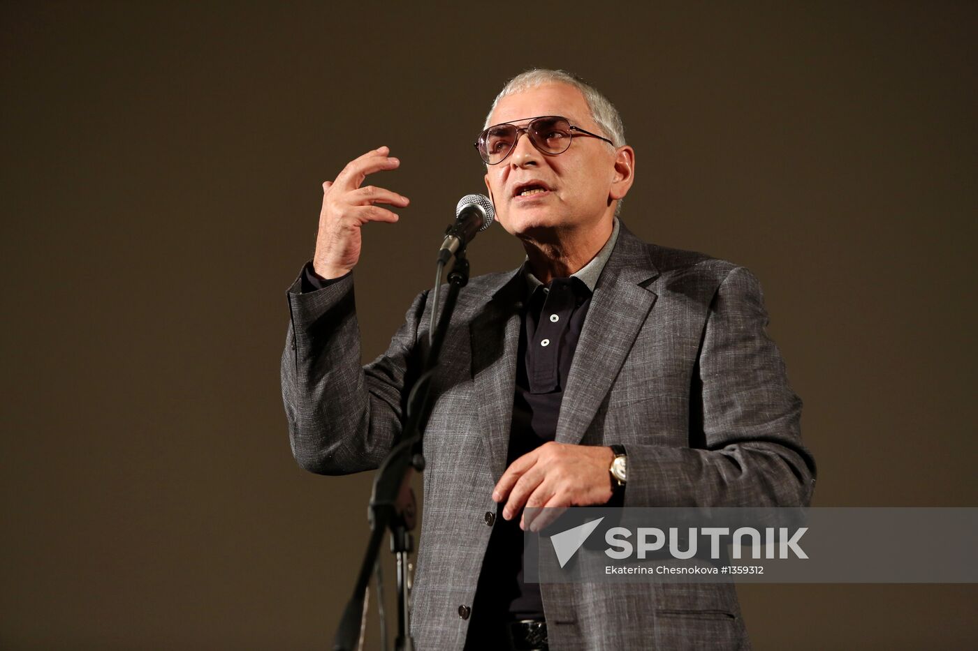 Gala event to celebrate 90th anniversary of Leonid Gaidai