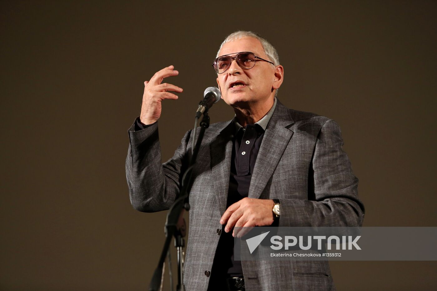 Gala event to celebrate 90th anniversary of Leonid Gaidai