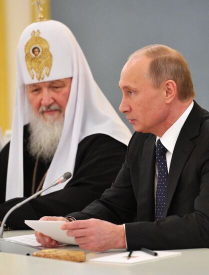 Vladimir Putin meets with members of ROC Bishops' Council