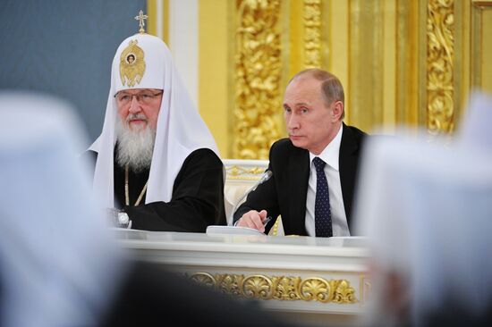 Vladimir Putin meets with members of ROC Bishops' Council