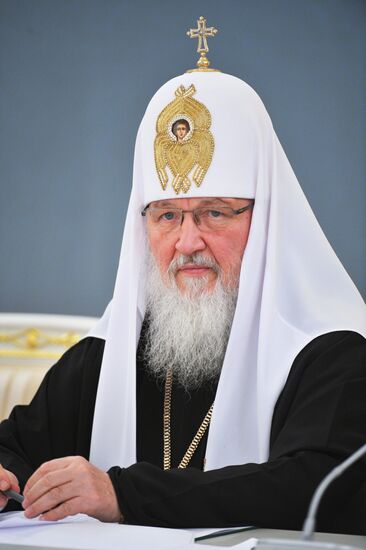 Vladimir Putin meets with members of ROC Bishops' Council