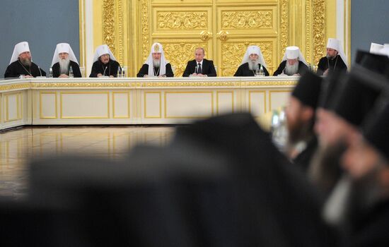 Vladimir Putin meets with members of ROC Bishops' Council