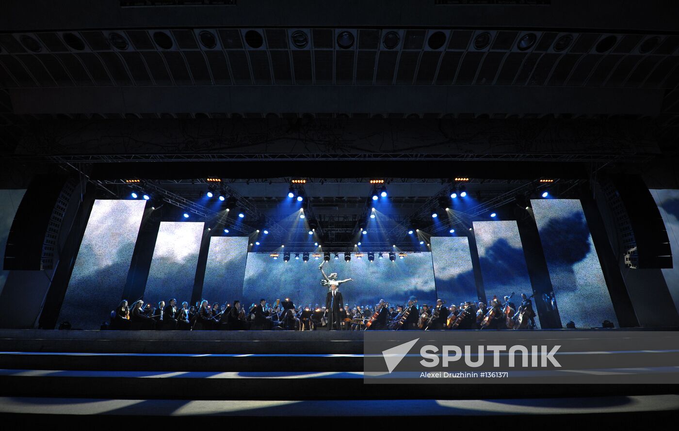 V. Putin at events on 70th anniversary of Stalingrad victory