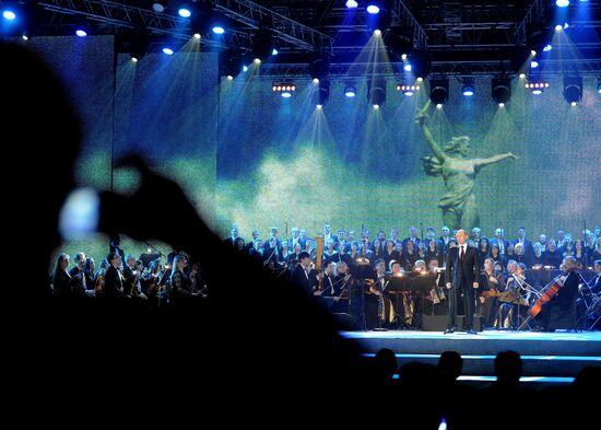 V. Putin at events on 70th anniversary of Stalingrad victory