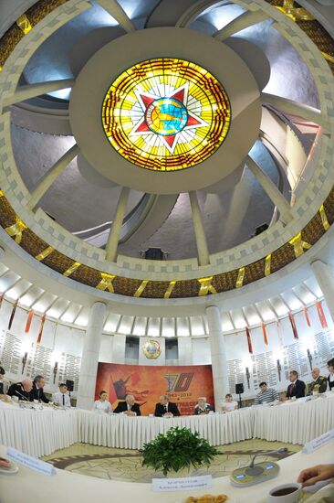 V. Putin at events on 70th anniversary of Stalingrad victory