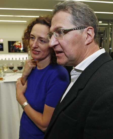 Azerbaijan Modern Art Exhibition opens in Moscow