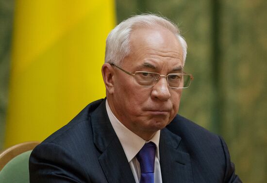 European Commissioner Stefan Fule meets with Ukraine's premier