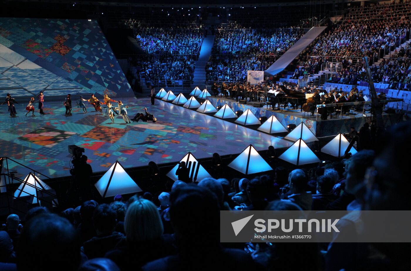 Ceremony marking year to go before 2014 Olympic Games