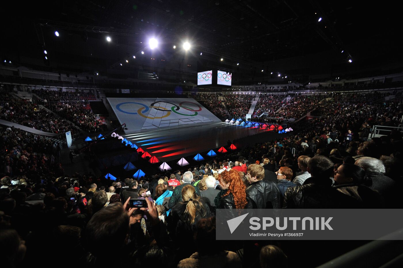Ceremony marking year to go before 2014 Olympic Games