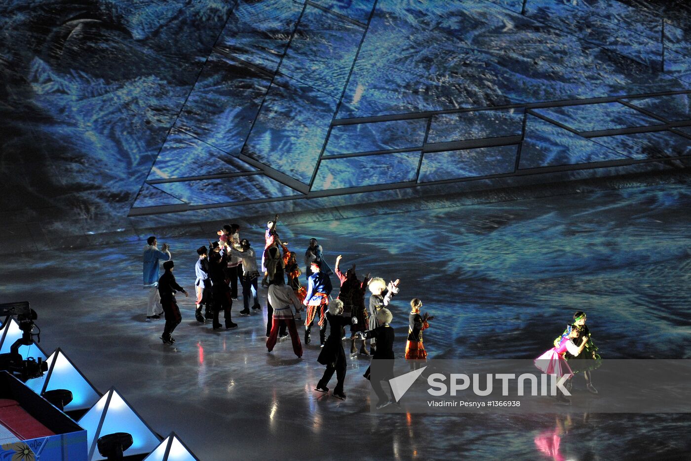 Ceremony marking year to go before 2014 Olympic Games