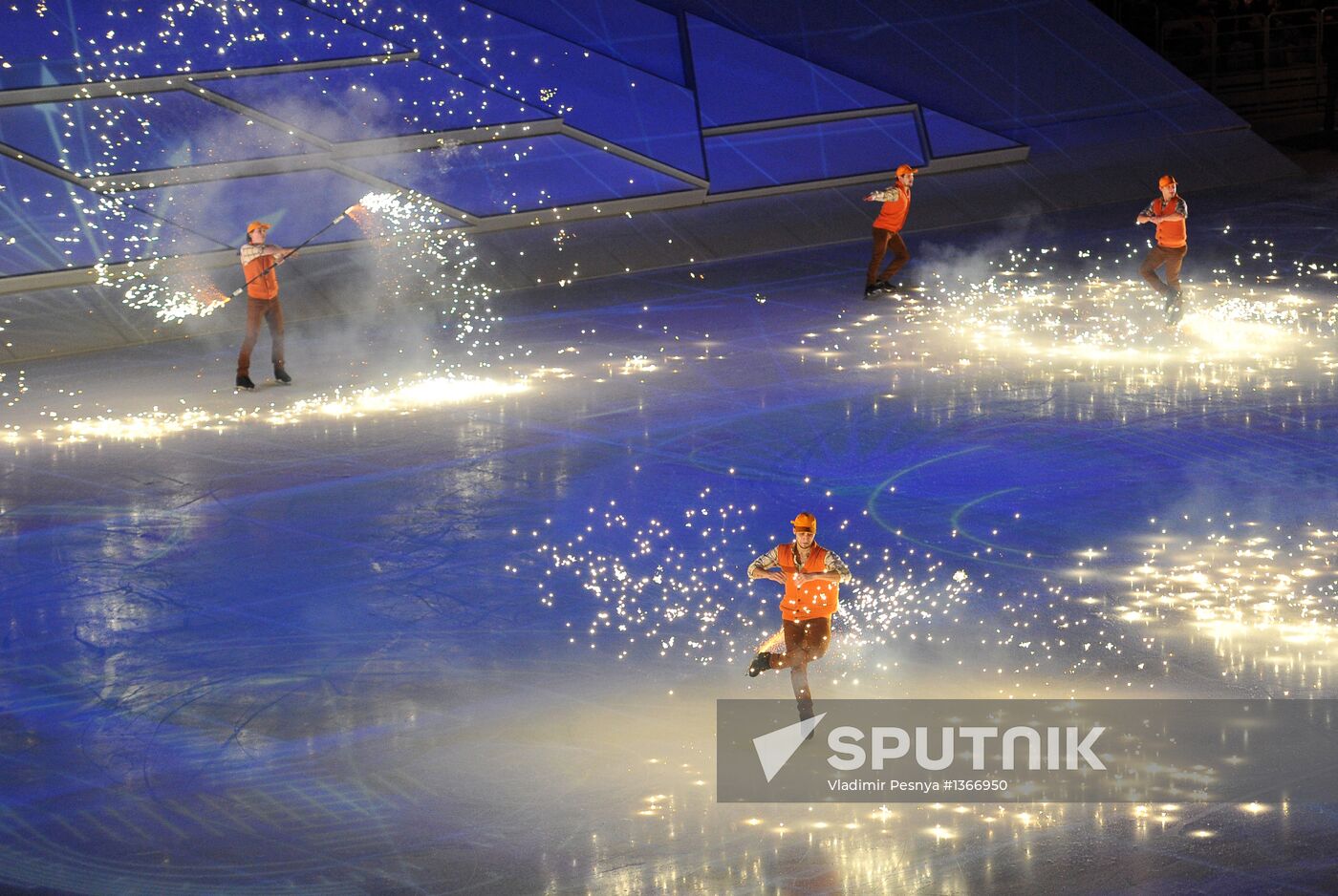 Ceremony marking year to go before 2014 Olympic Games