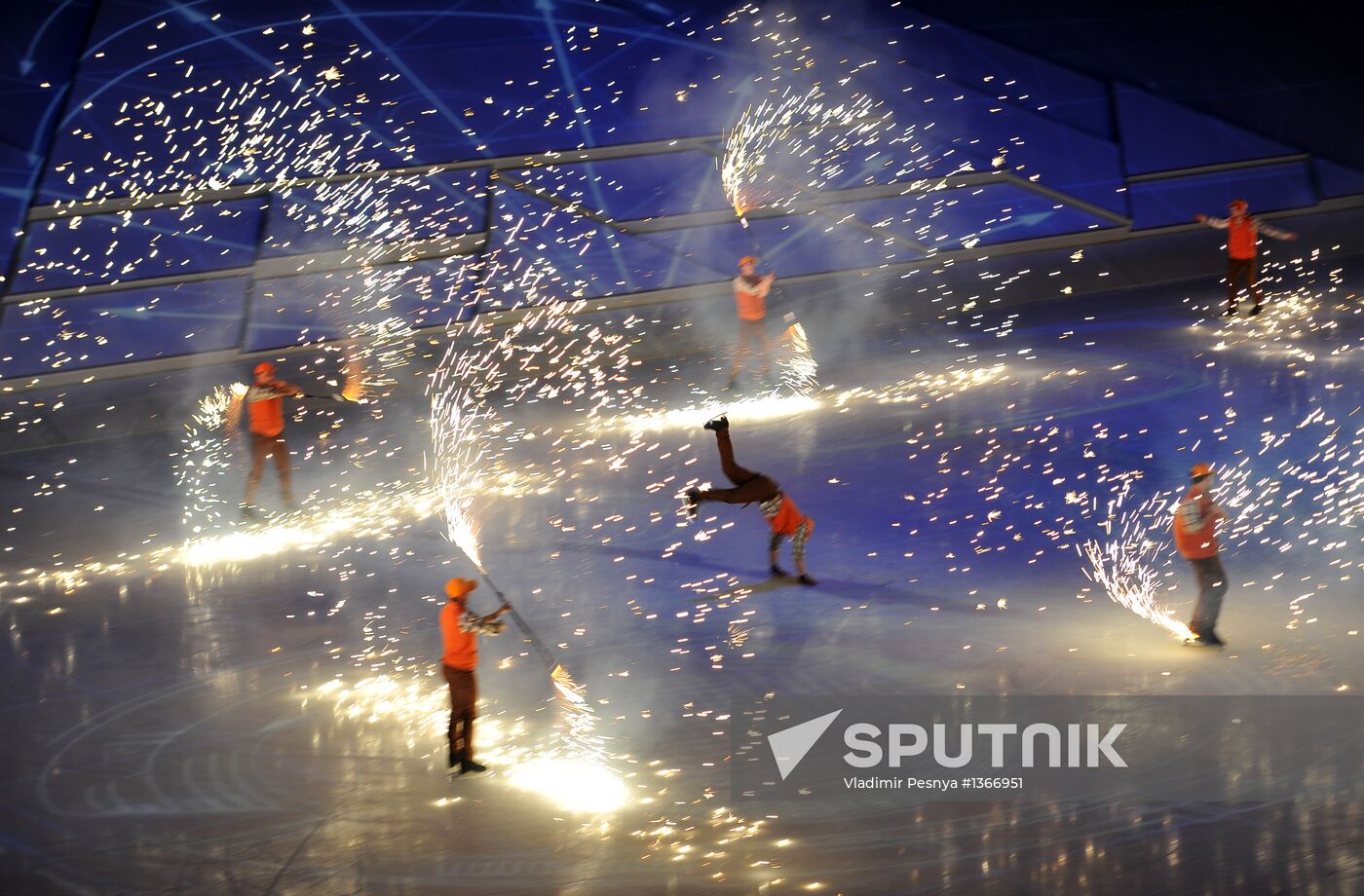 Ceremony marking year to go before 2014 Olympic Games