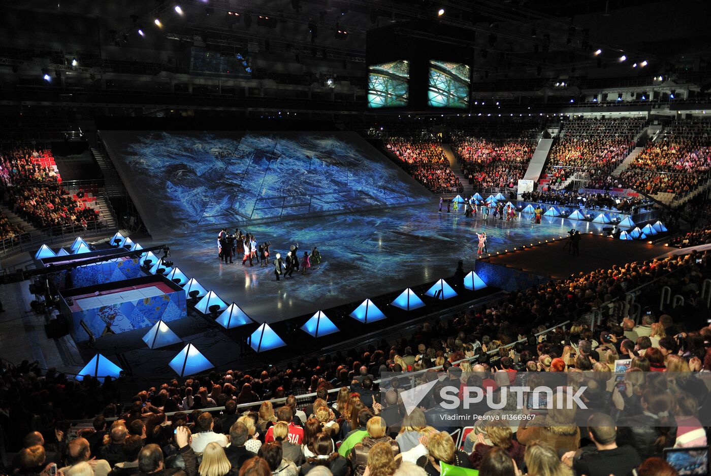 Ceremony marking year to go before 2014 Olympic Games