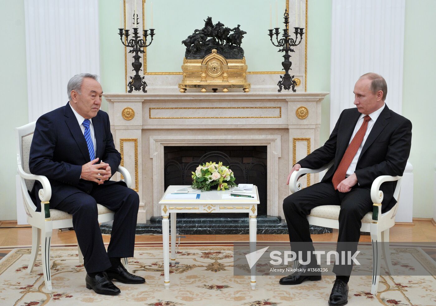 Vladimir Putin and Nursultan Nazarbayev meet in Kremlin