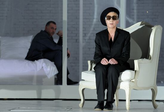 Rehearsal of "Ideal Husband. A Comedy" at Moscow Chekhov Theater