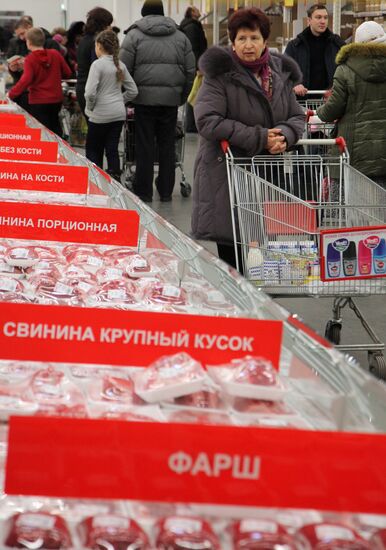 Meat sales at market