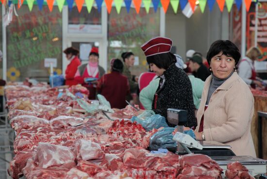Meat sales at market