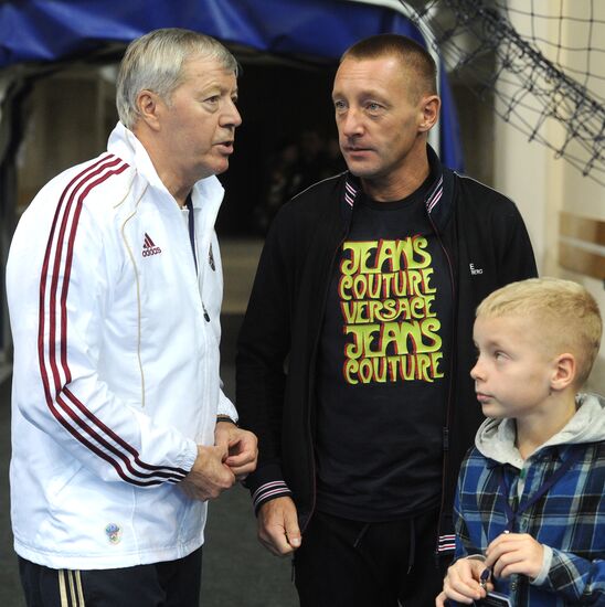 Football Legends Cup-2013. Day One