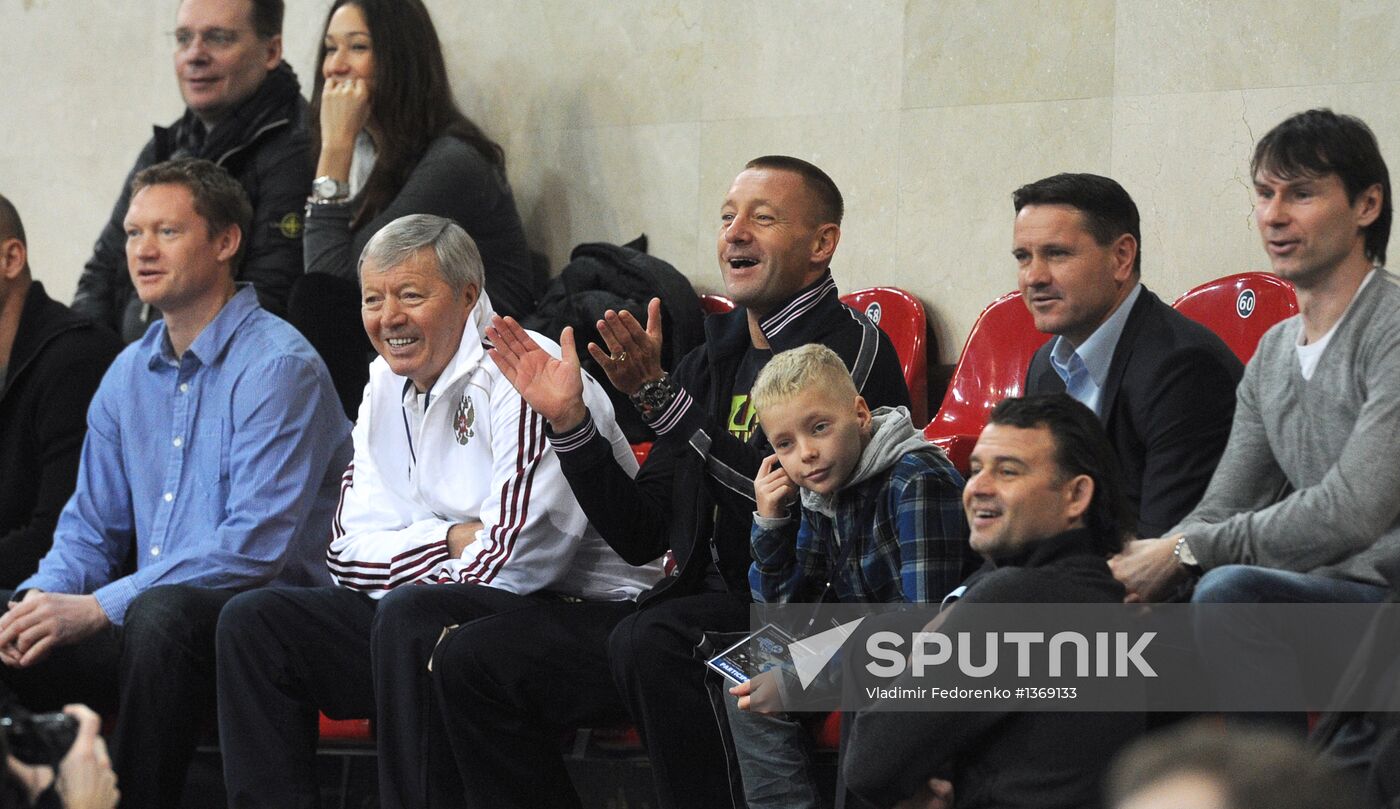 Football Legends Cup-2013. Day One