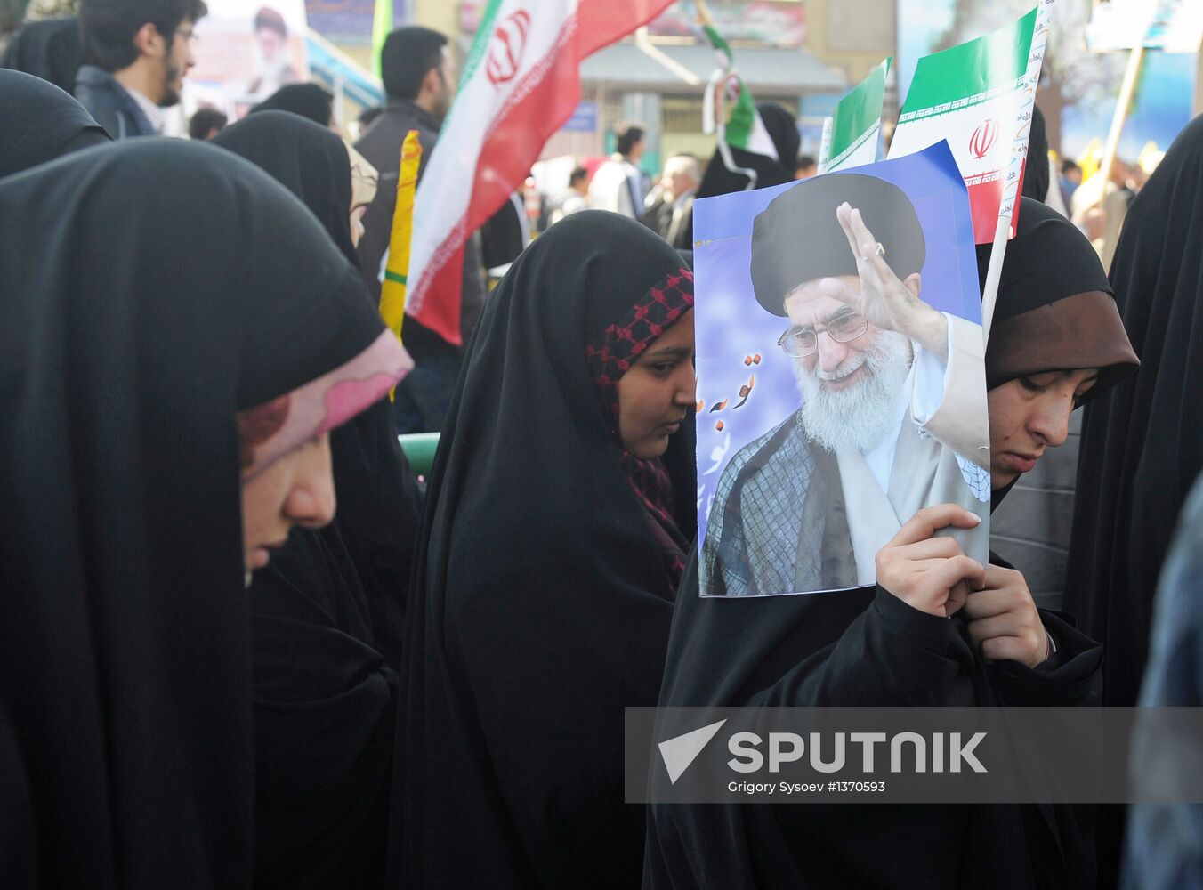 Iran celebrates 34th anniversary of Islamic Revolution