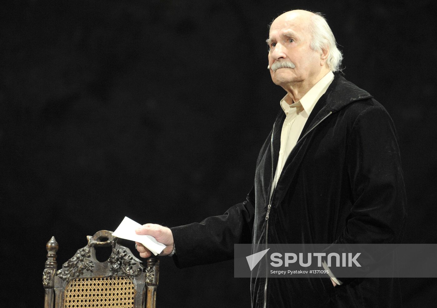 Performance of "Dancing with the Teacher" with Vladimir Zeldin