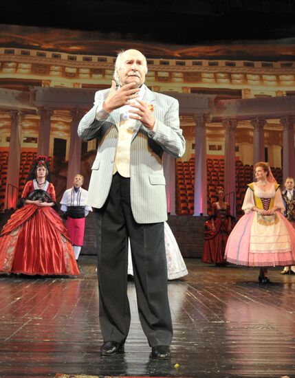 Performance of "Dancing with the Teacher" with Vladimir Zeldin