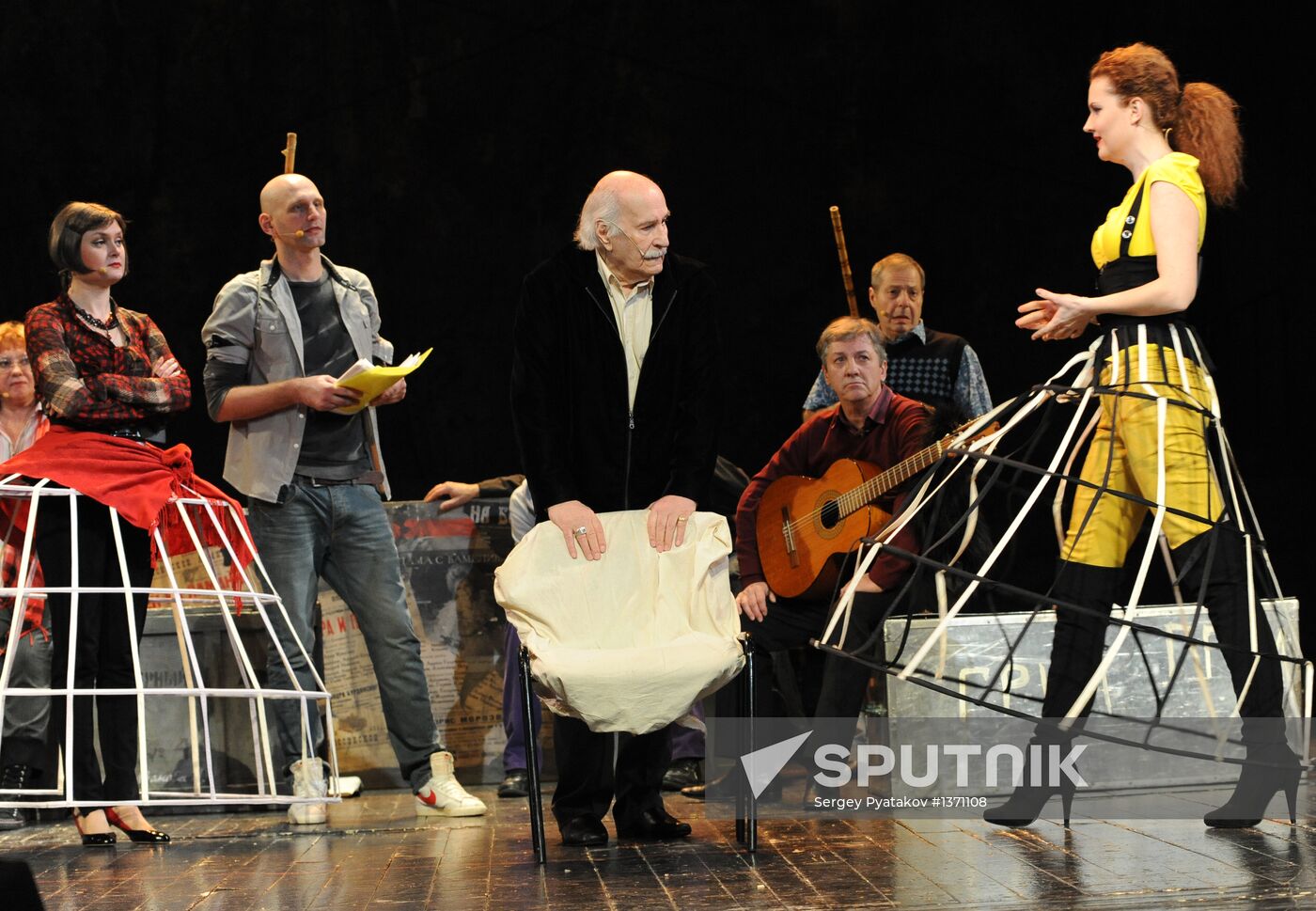Performance of "Dancing with the Teacher" with Vladimir Zeldin