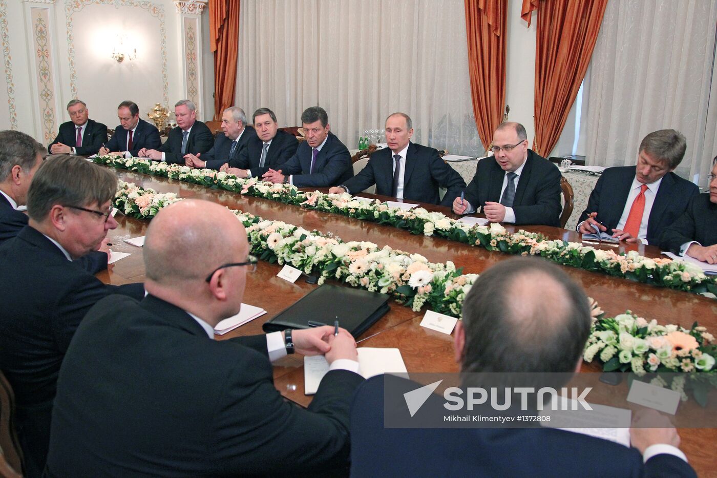 Russian President Putin meets with Niinistö in Novo-Ogaryovo