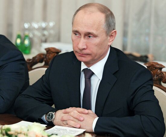 Russian President Putin meets with Niinistö in Novo-Ogaryovo