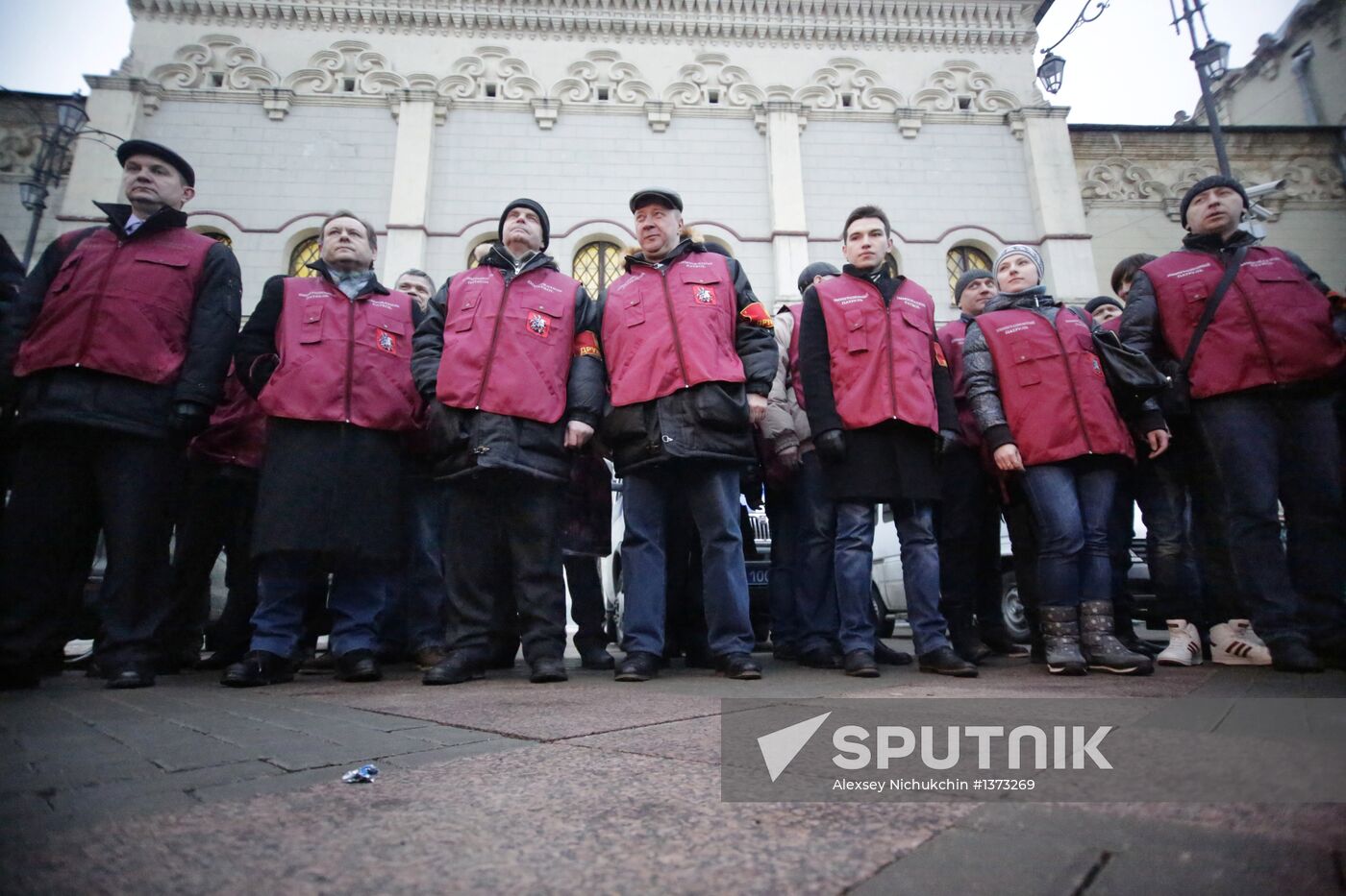 Volunteer patrols conduct raid in search of illegal migrants