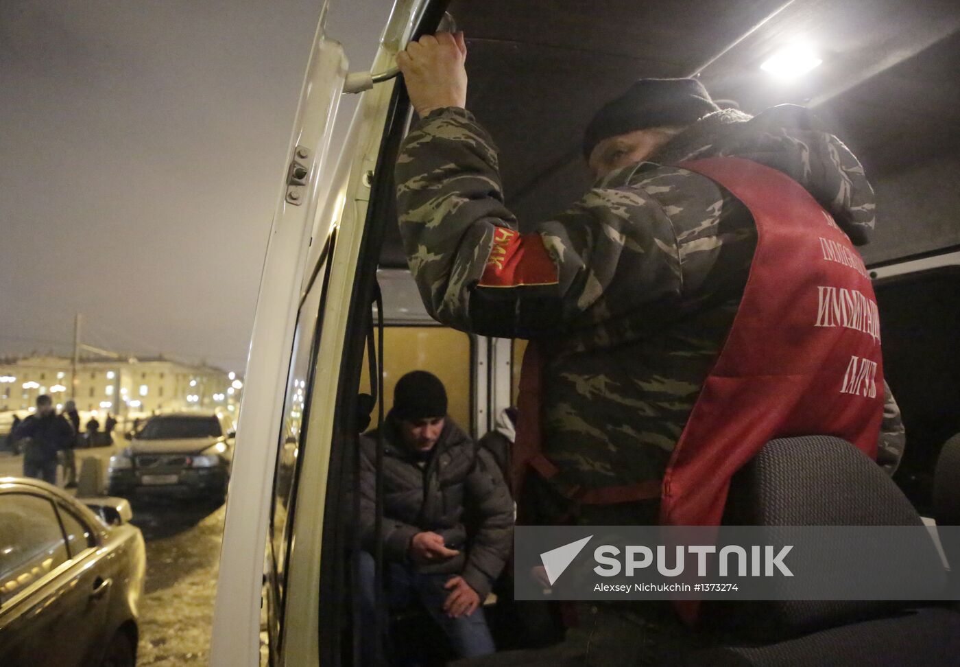 Volunteer patrols conduct raid in search of illegal migrants