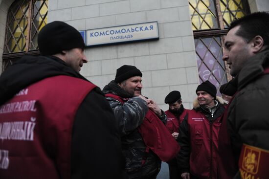 Volunteer patrols conduct raid in search of illegal migrants