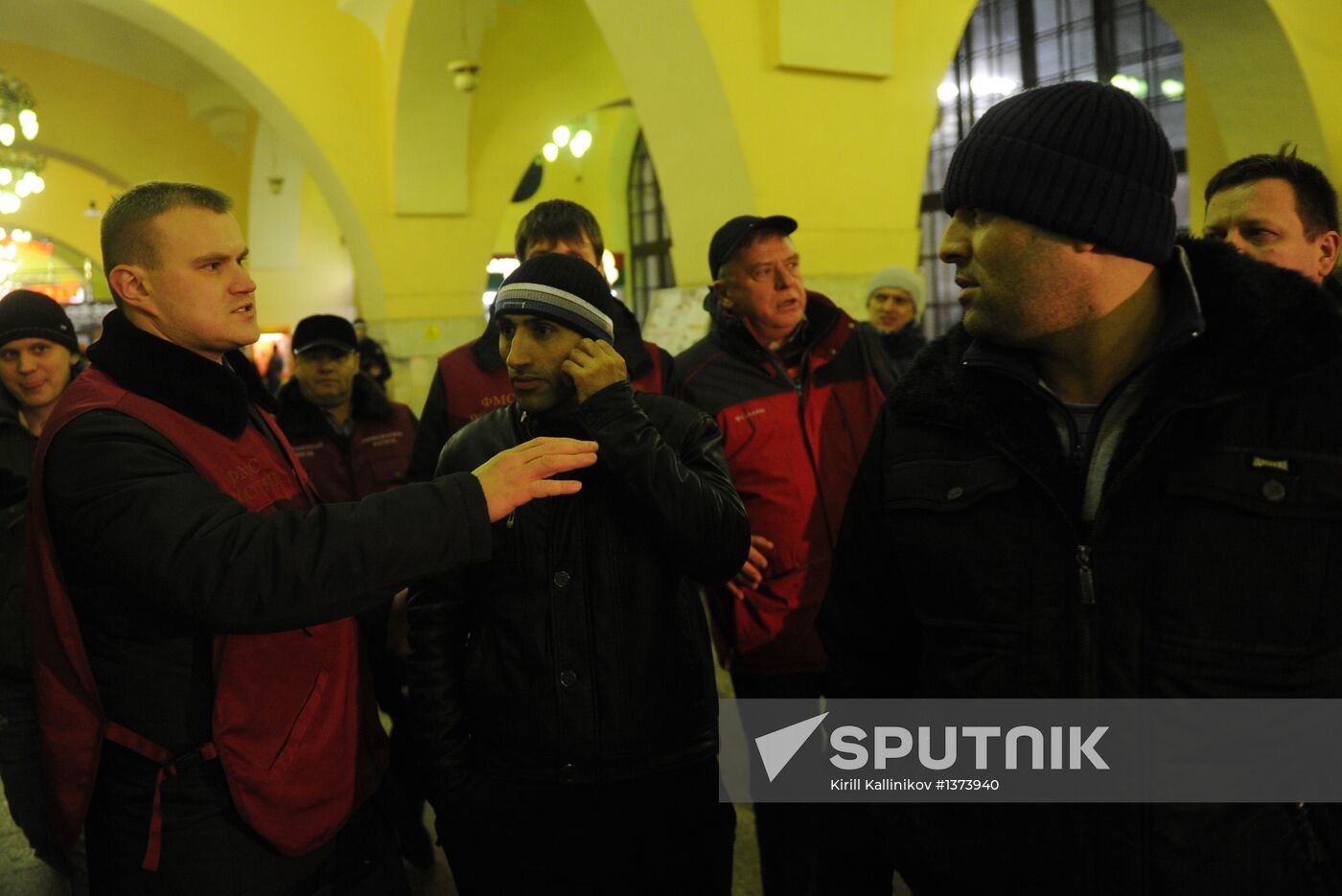 Volunteer patrols conduct raid in search of illegal migrants