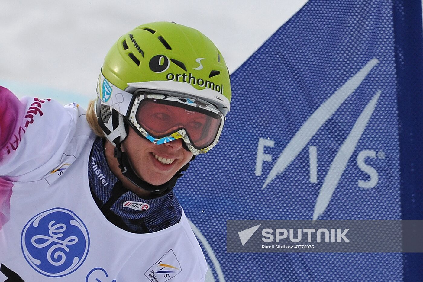 FIS Snowboard World Cup. Parallel Giant Slalom