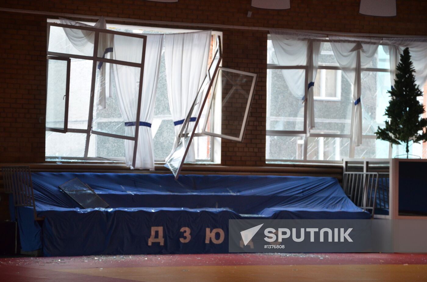 Meteorite falls in Chelyabinsk Region
