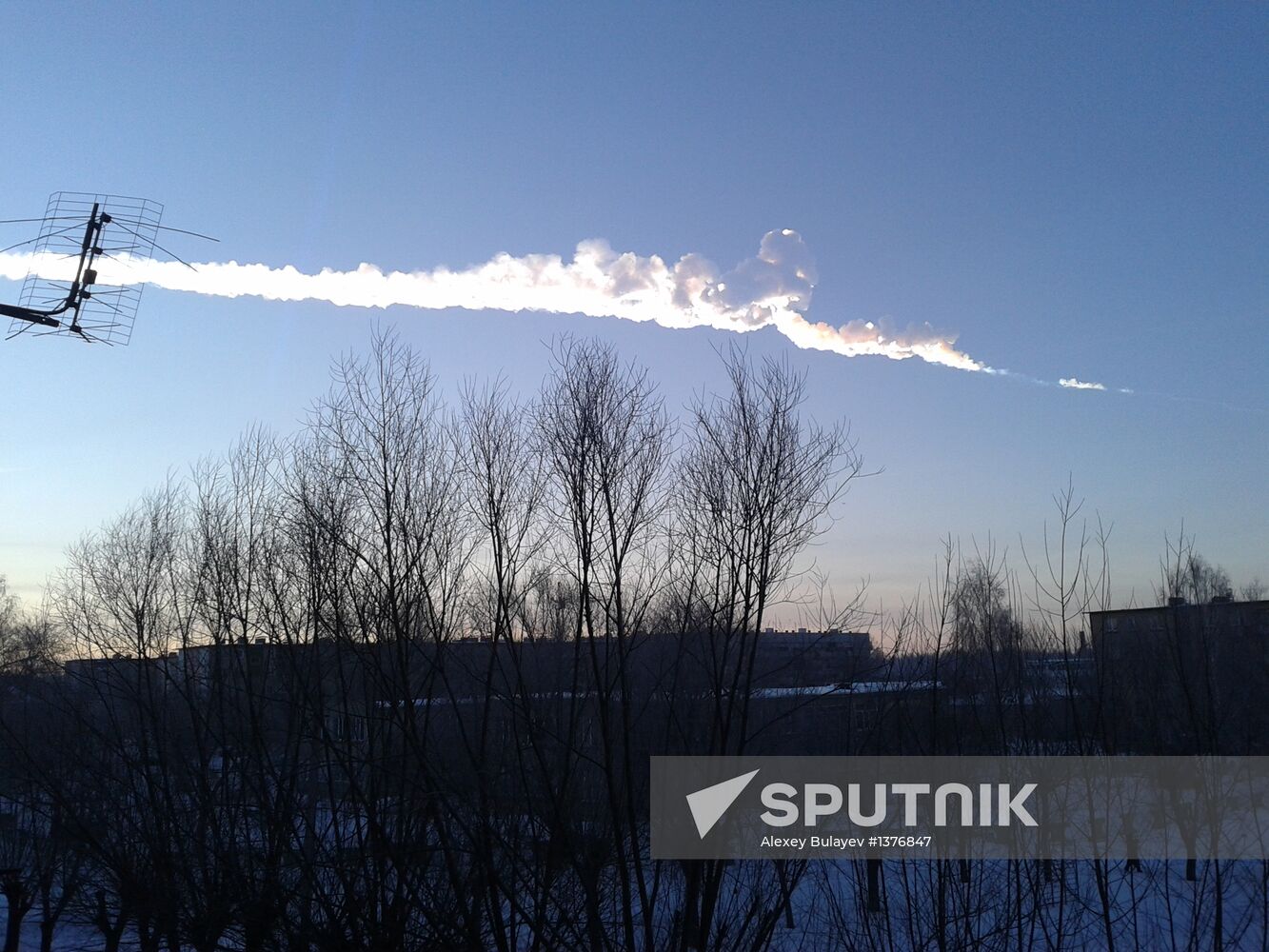 Meteorite falls in Chelyabinsk Region