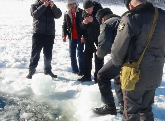 Meteorite falls in Chelyabinsk Region