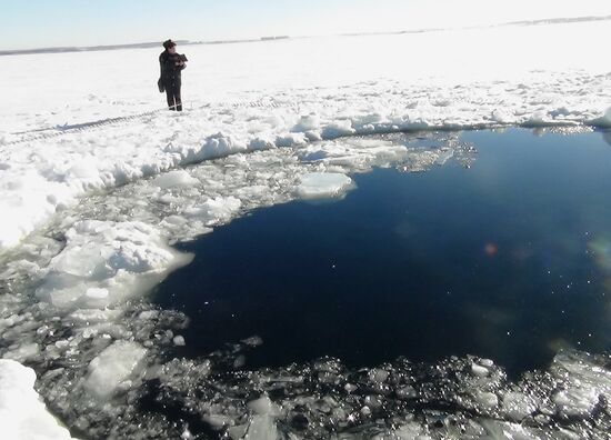 Meteorite falls in Chelyabinsk Region