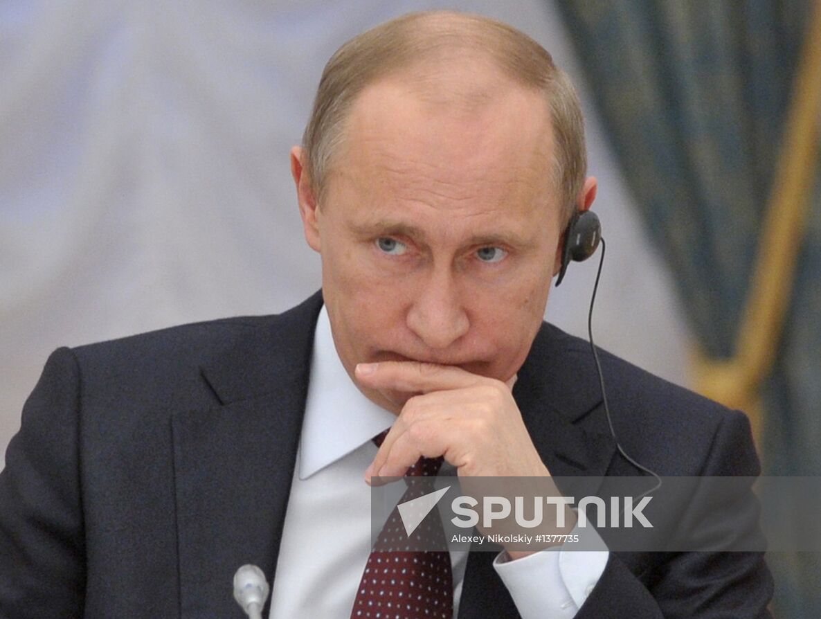 Vladimir Putin meets with G20 members