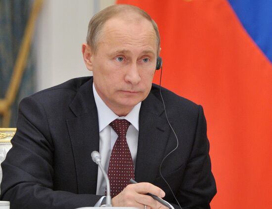 Vladimir Putin meets with G20 members