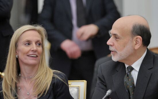 Vladimir Putin meets with G20 members