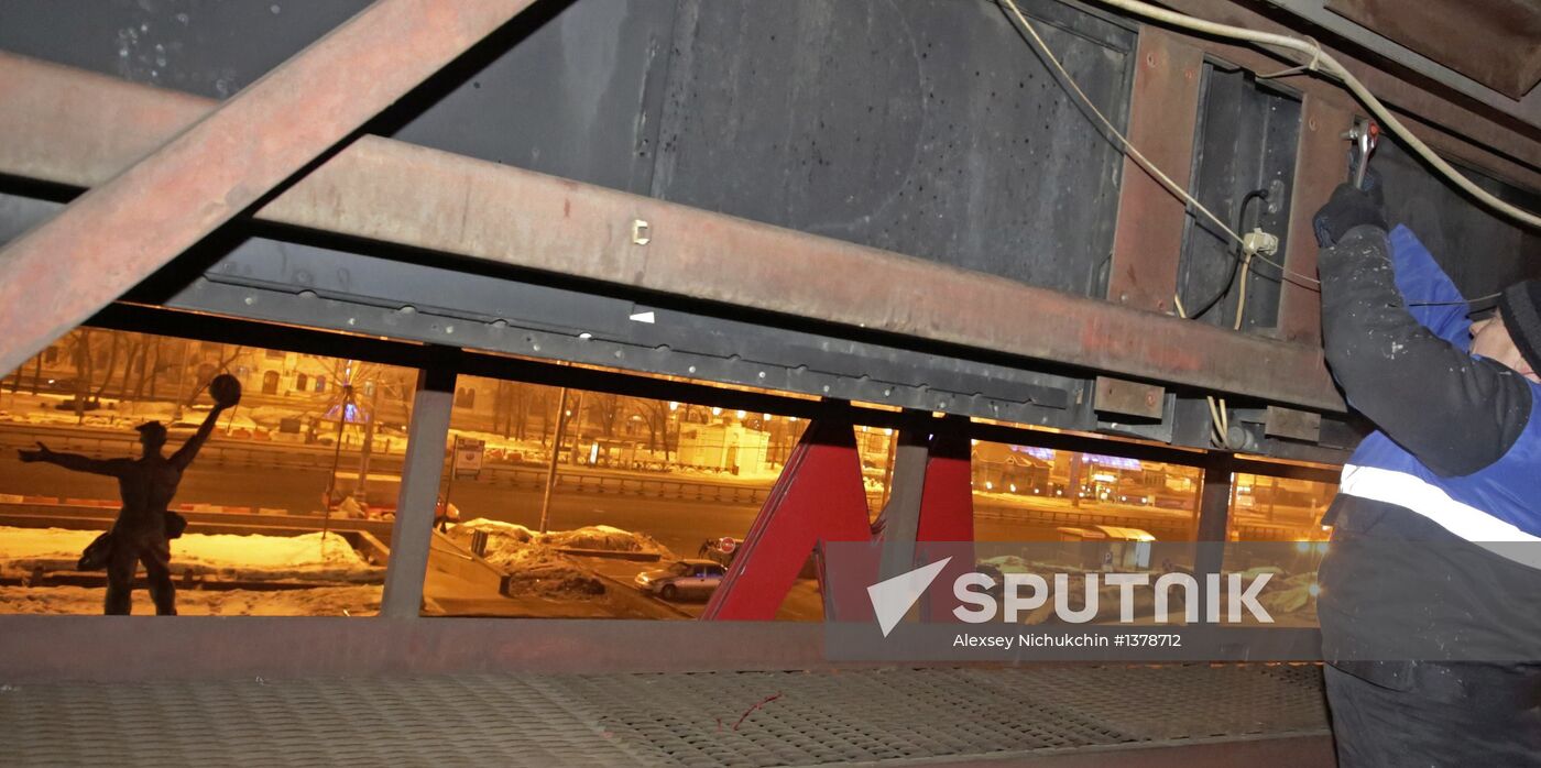 Billboards removed form metro building roof