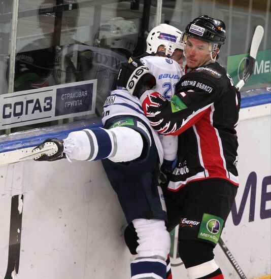 Kontinental Hockey League. Avangard Omsk vs. Dynamo Moscow
