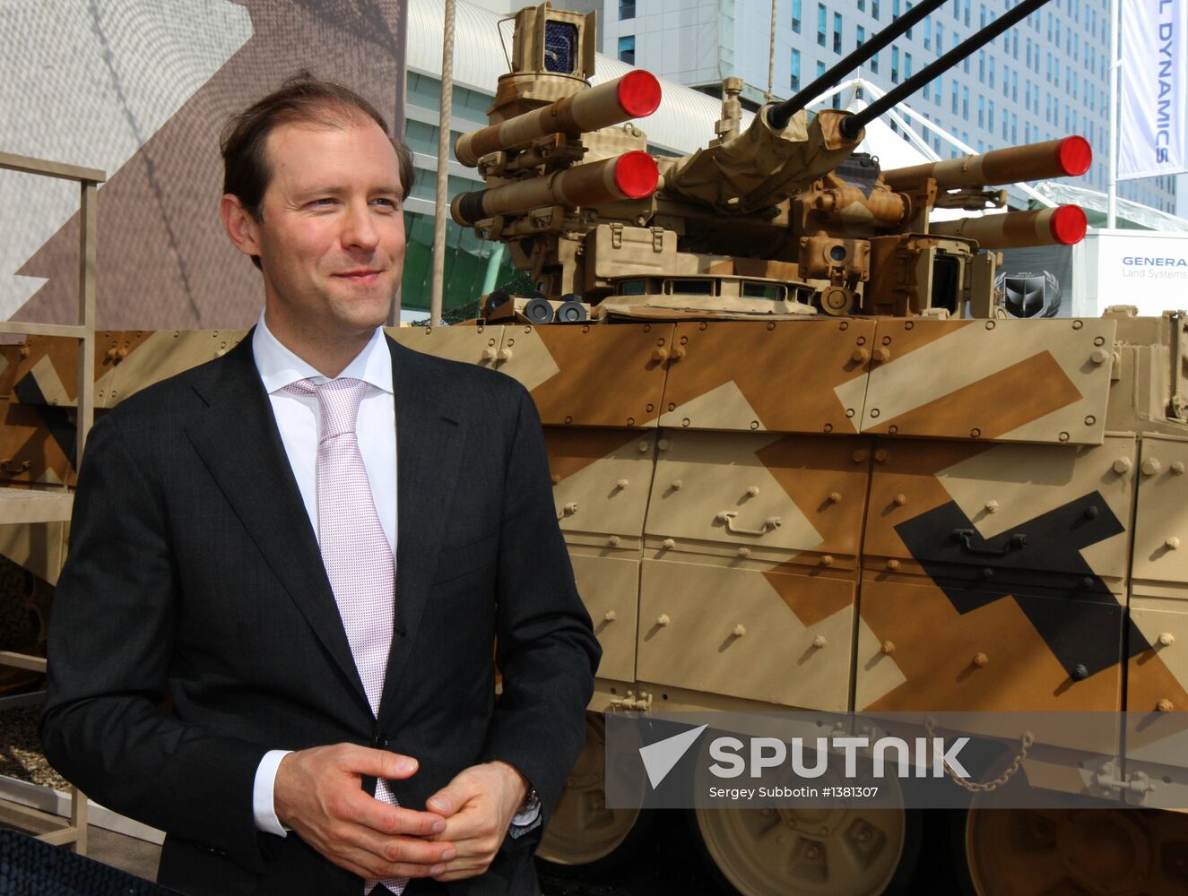 D.Manturov at IDEX 2013 Defence Exhibition in UAE