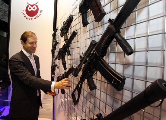 D.Manturov at IDEX 2013 Defence Exhibition in UAE