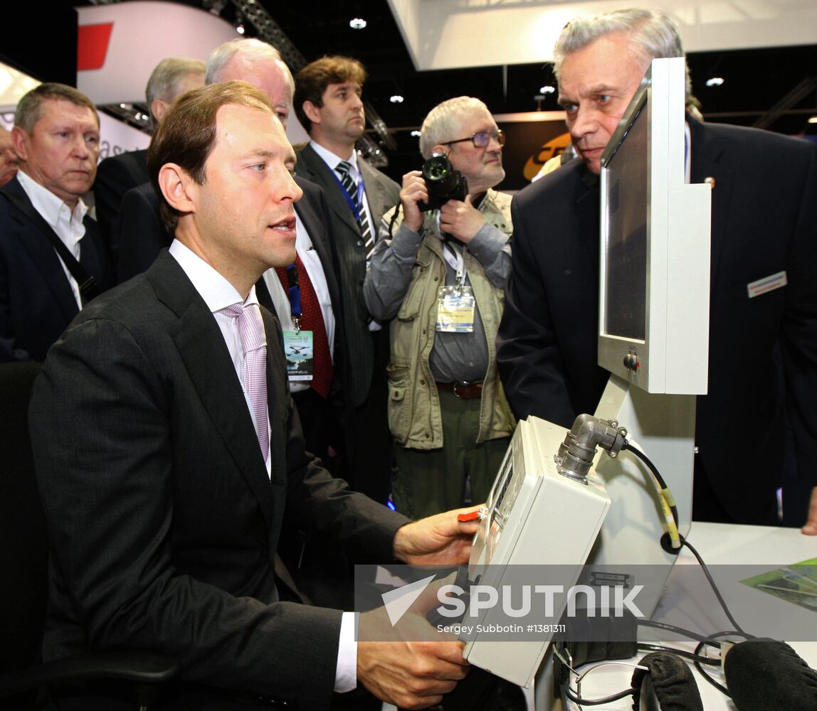 D.Manturov at IDEX 2013 Defence Exhibition in UAE