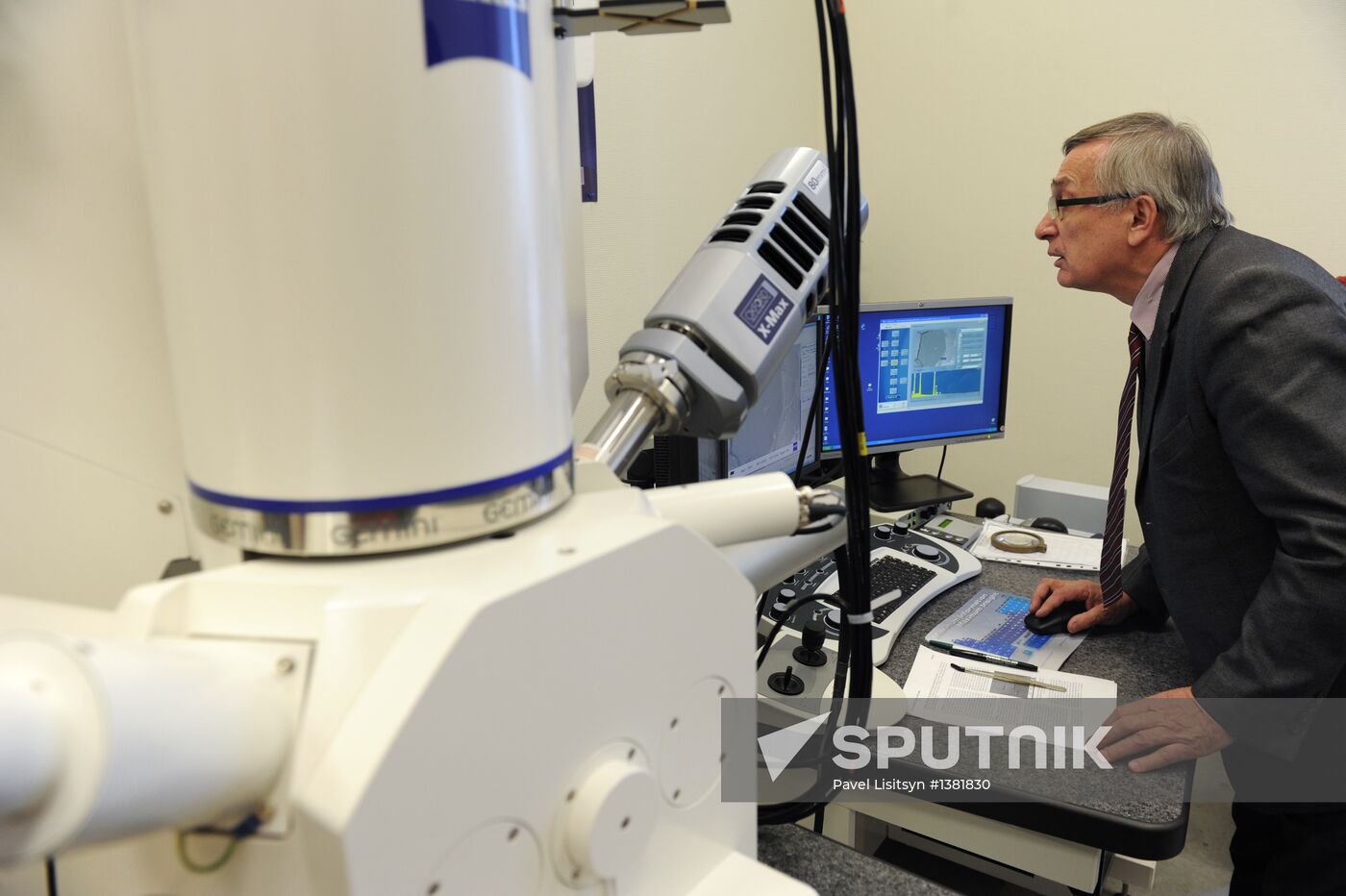 Scientists analyze structure of fallen meteorite