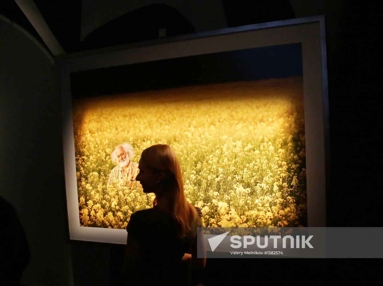 Slava Durak 5D exhibition opens in Moscow