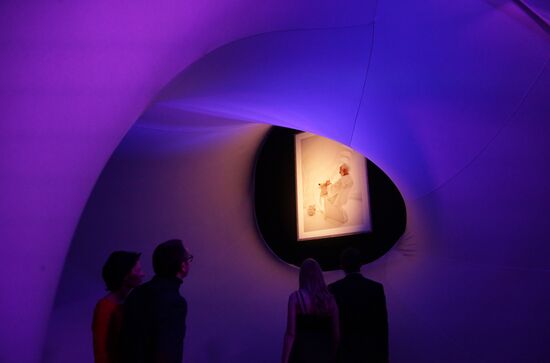 Slava Durak 5D exhibition opens in Moscow